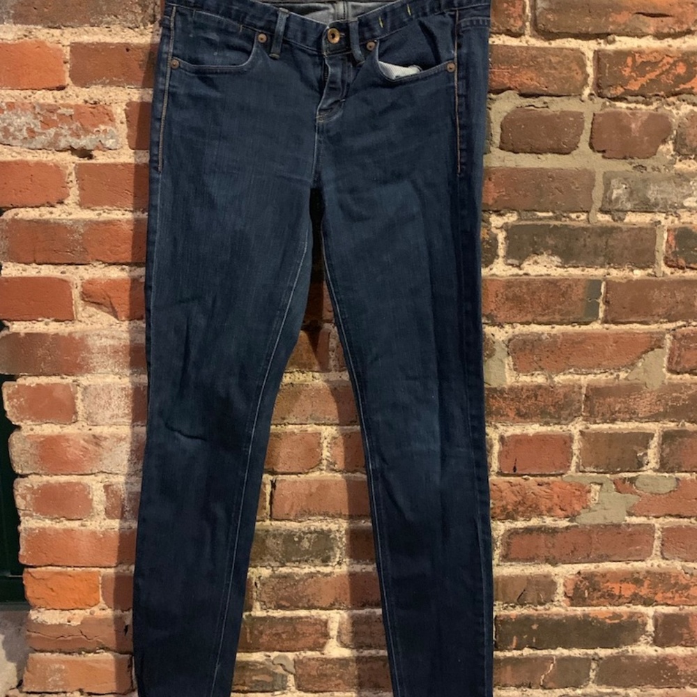 Dark wash Madewell jeans!